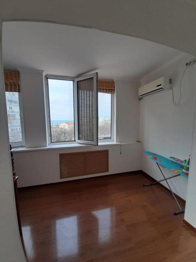 Flat at the seafront Apartment อัคเทา ภายนอก รูปภาพ